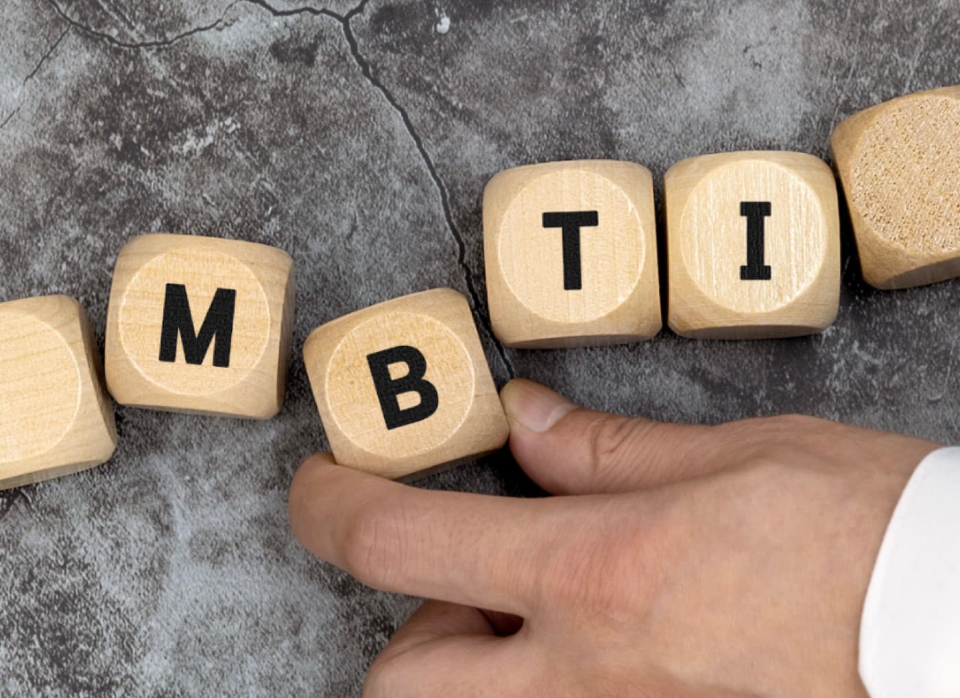 MBTI 契合度怎麼看？16 型人格愛情配對與相處提醒
