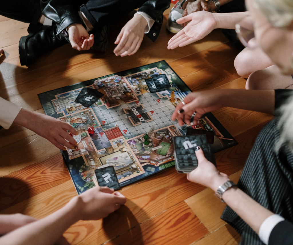 桌遊；舒適圈；認識異性；認識對象；交友圈