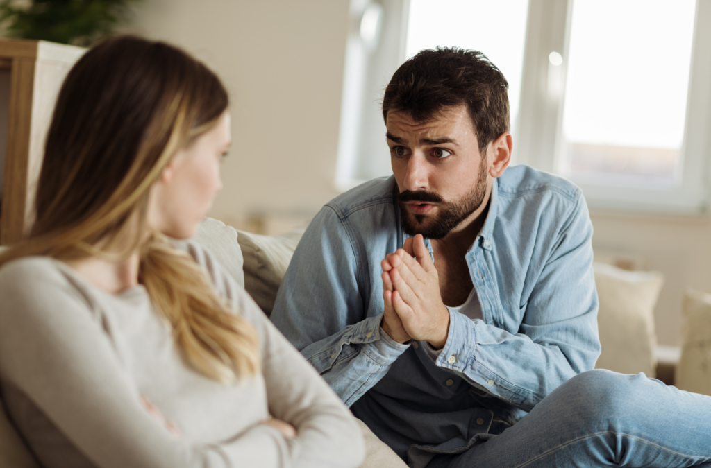 曖昧；肢體接觸；戀愛